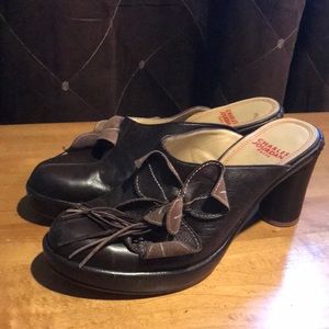 6.5 Charles Jourdan Paris clogs / mules brown